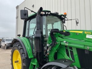 2022 John Deere 6120M 6