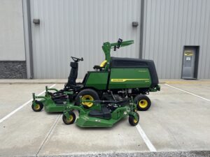 2023 John Deere 1600 Series III 2